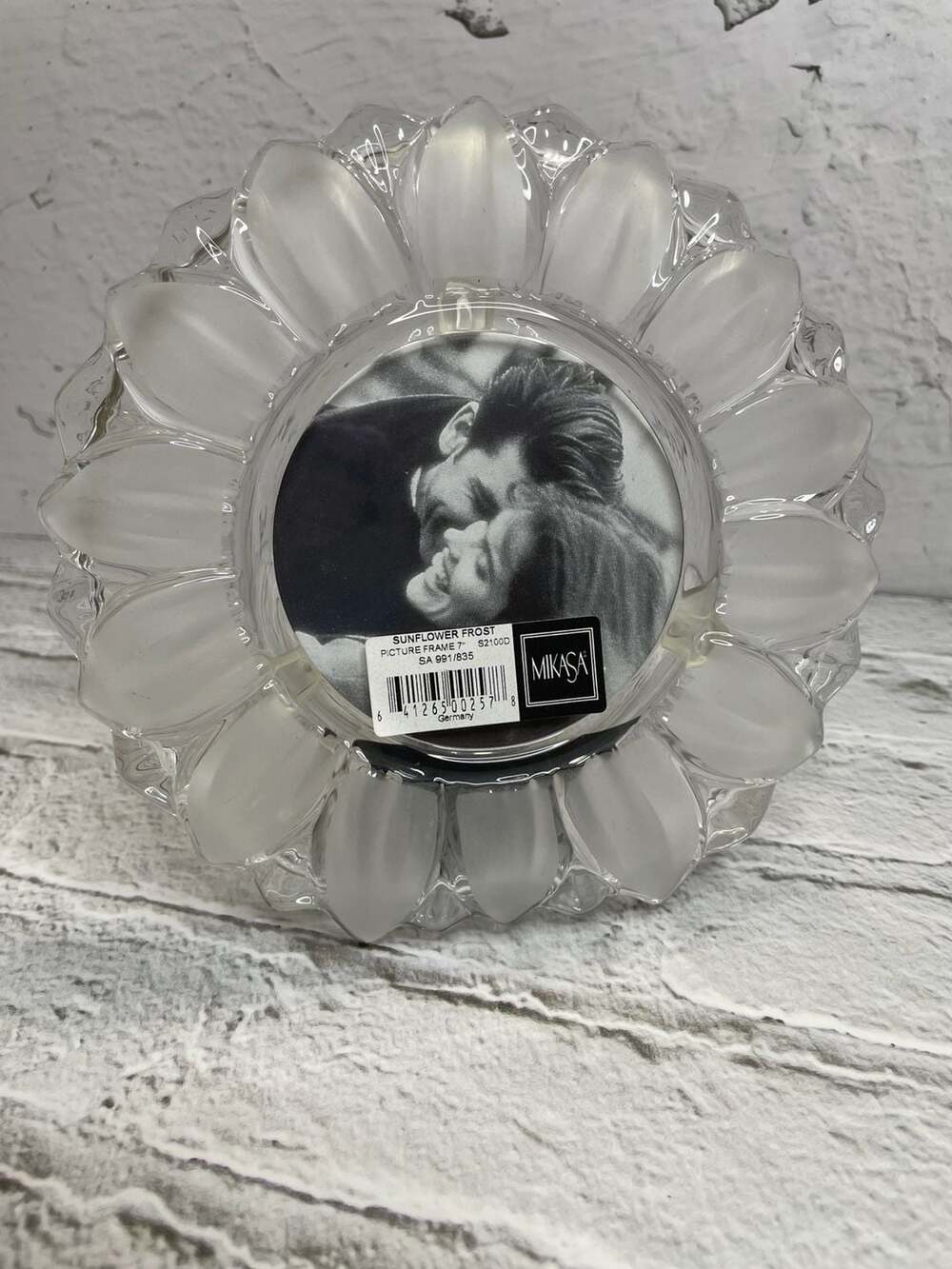 Mikasa Sunflower Frost Crystal Picture Frame 7 inch